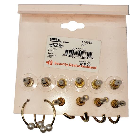 5/15  NWT 6 pairs of SO gold tone earrings - Picture 3 of 3